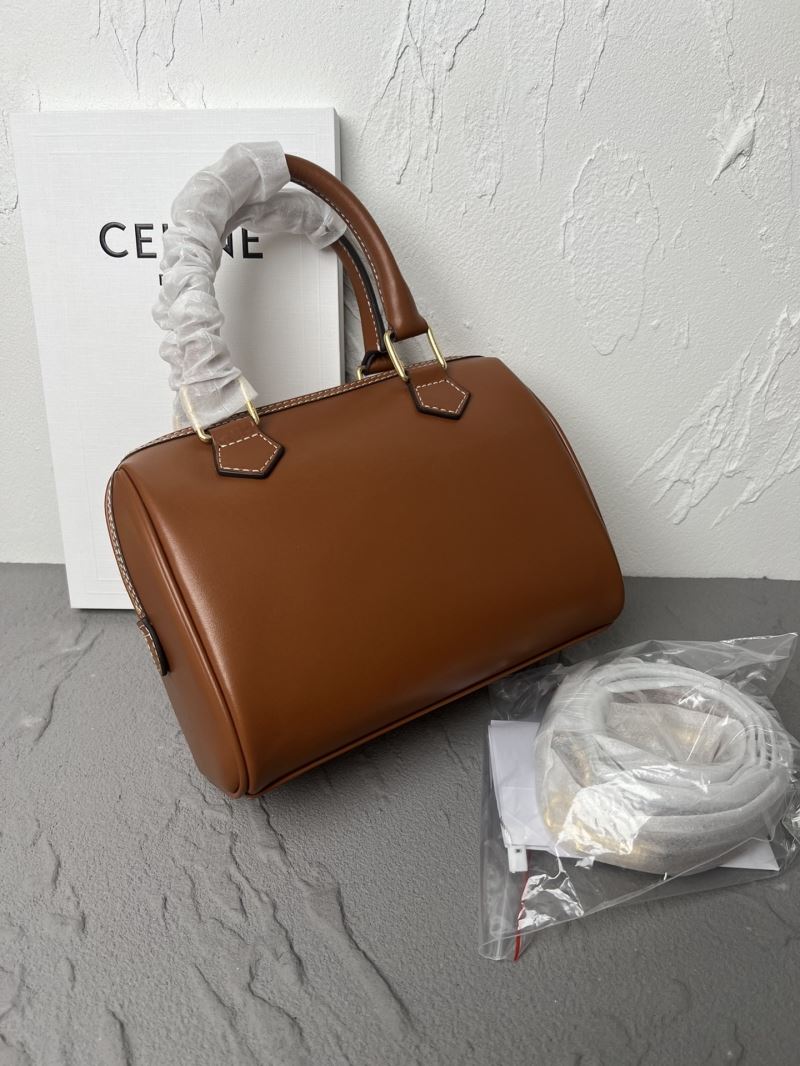 Ce1i*e triomphe bags